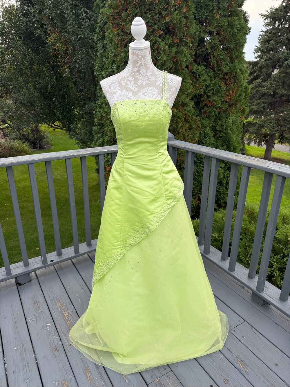 Hannah S Lime Green Sparkle Formal Dress with Beaded Strap Sz 10